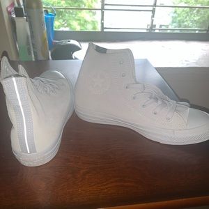 Converse women’s sneaker. New without tags or box